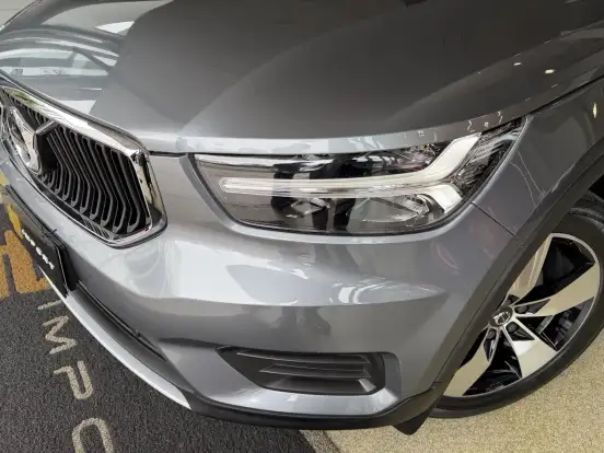 VOLVO-XC40-2.0 T5 GASOLINA MOMENTUM AWD GEARTRONIC VOLVO-XC40-2018