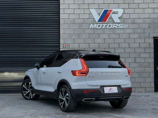 VOLVO-XC40-2.0 T5 GASOLINA R-DESIGN AWD GEARTRONIC VOLVO-XC40-2019