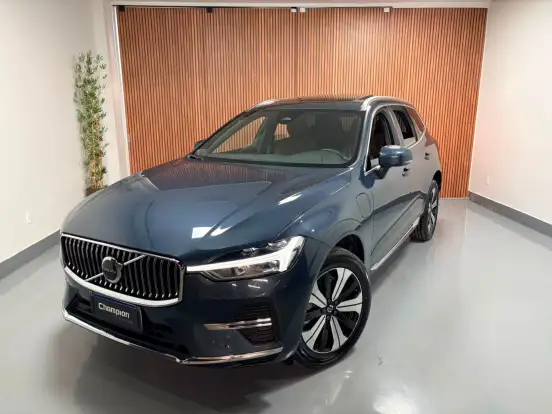 VOLVO-XC60-2023