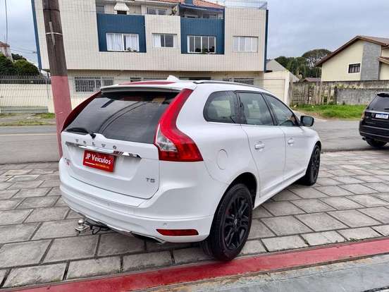 VOLVO-XC60-2.0 T5 DYNAMIC FWD TURBO GASOLINA 4P AUTOMÁTICO VOLVO-XC60-2014
