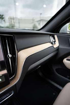 VOLVO-XC60-2026