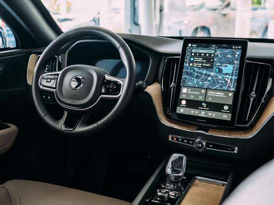 VOLVO-XC60-2025