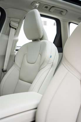 VOLVO-XC60-2026