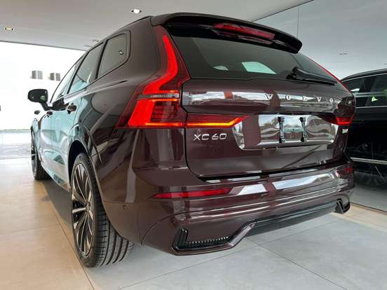VOLVO-XC60-2.0 T8 PHEV ULTRA DARK AWD GEARTRONIC VOLVO-XC60-2025