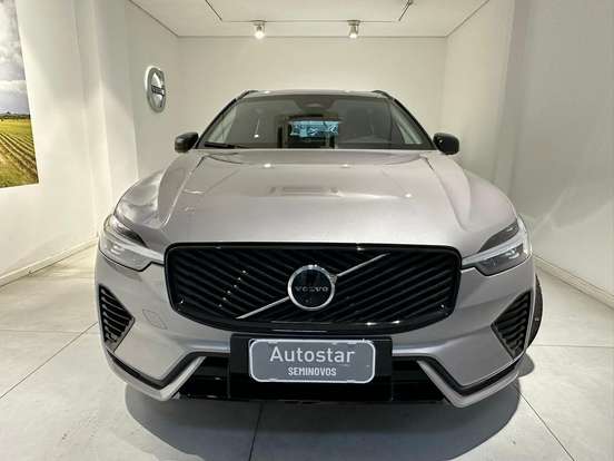 VOLVO-XC60-2025