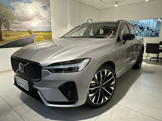 VOLVO-XC60-2025