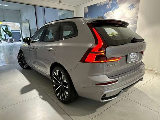 VOLVO-XC60-2.0 T8 PHEV ULTRA DARK AWD GEARTRONIC VOLVO-XC60-2025