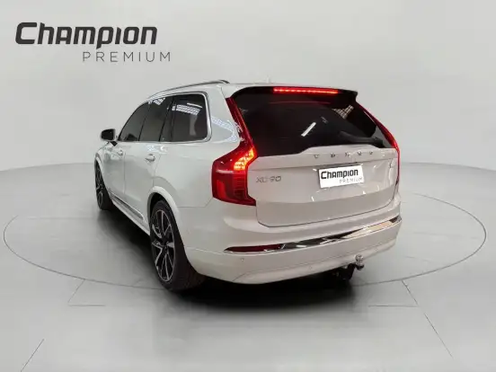 VOLVO-XC90-2023