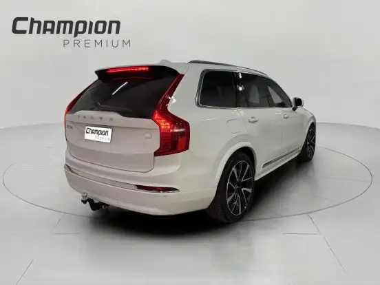 VOLVO-XC90-2023