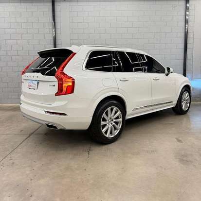 VOLVO-XC90-2018