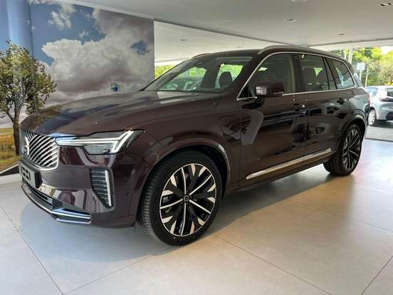 VOLVO-XC90-2025