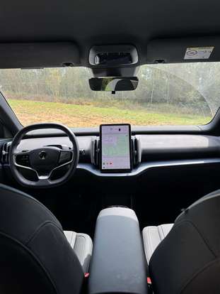 VOLVO-EX30-2024