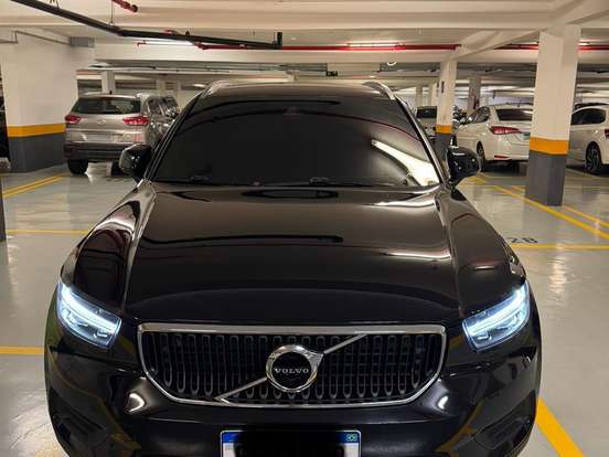 VOLVO-XC40-2.0 T4 GASOLINA MOMENTUM GEARTRONIC VOLVO-XC40-2020