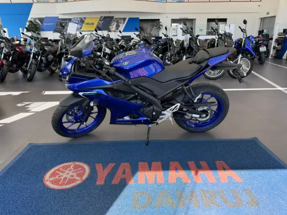YAMAHA YZF R15 YAMAHA YZF R15