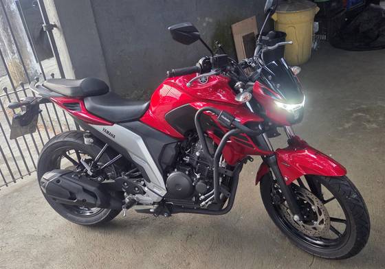YAMAHA FZ25 FAZER ABS 