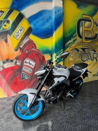 YAMAHA MT-03 CONNECTED ABS 