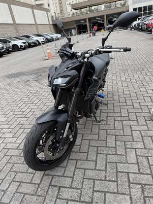 YAMAHA-MT-09-2023