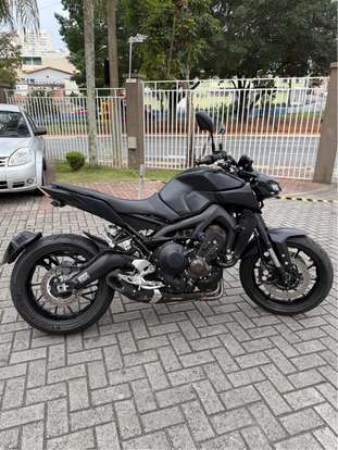 YAMAHA-MT-09-2023