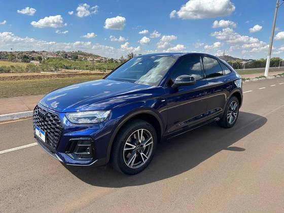 AUDI Q5 2.0 55 TFSIE PHEV SPORTBACK PERFORMANCE BLACK QUATTRO S TRONIC