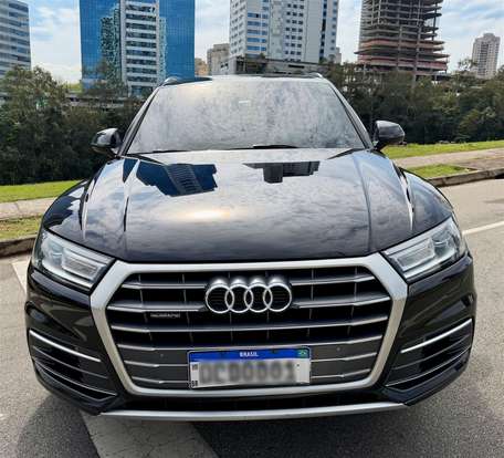 AUDI-Q5-2017
