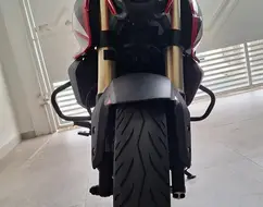 BAJAJ DOMINAR NS400Z BAJAJ DOMINAR NS400Z