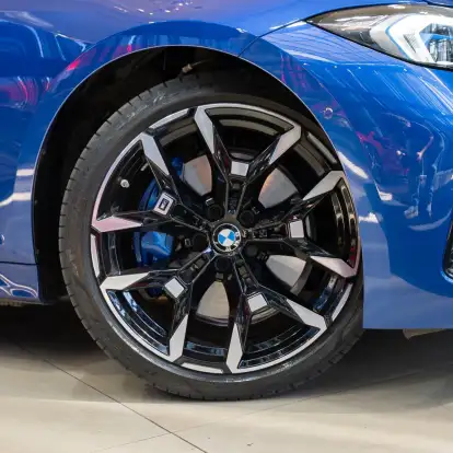 BMW-320i-2026