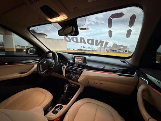 BMW-X1-2.0 16V TURBO ACTIVEFLEX SDRIVE20I X-LINE 4P AUTOMÁTICO BMW-X1-2016