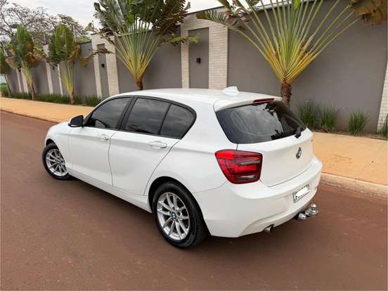 BMW-118i-1.6 16V TURBO GASOLINA 4P AUTOMÁTICO BMW-118i-2013