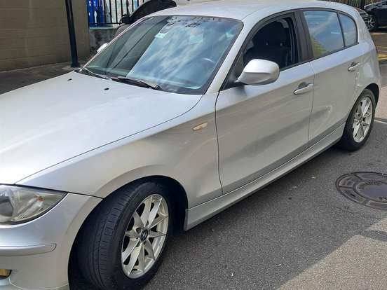 BMW-118i-2.0 UE71 16V GASOLINA 4P AUTOMÁTICO BMW-118i-2011