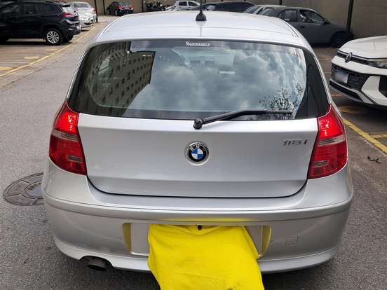 BMW-118i-2011