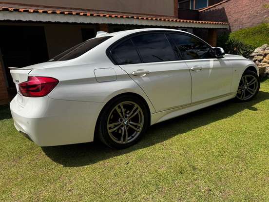 BMW-320i-2.0 M SPORT GP 16V TURBO ACTIVE FLEX 4P AUTOMÁTICO BMW-320i-2016