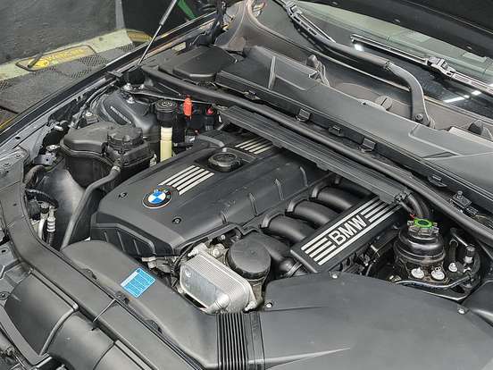 BMW-325i-2.5 SEDAN 24V GASOLINA 4P AUTOMÁTICO BMW-325i-2008
