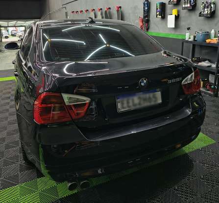 BMW-325i-2008