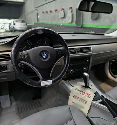 BMW-325i-2008