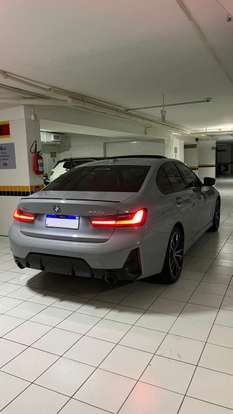 BMW-330e-2024