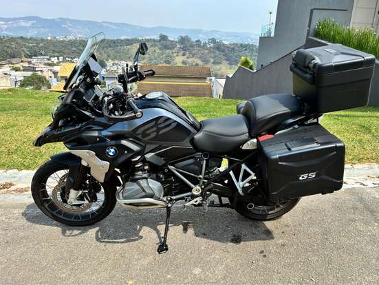 BMW-R 1250 GS PREMIUM TRIPLE BLACK-2024