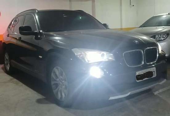BMW-X1-2011