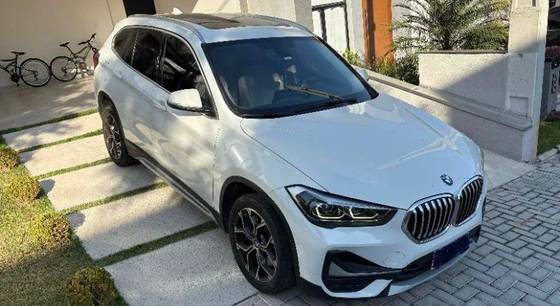 BMW X1 2.0 16V TURBO ACTIVEFLEX SDRIVE20I X-LINE 4P AUTOMÁTICO
