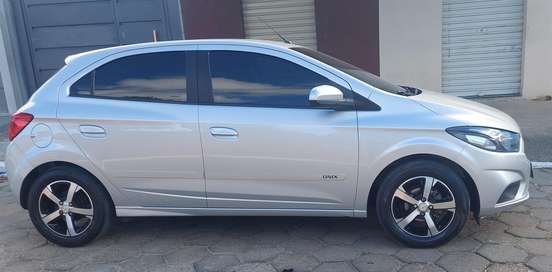 CHEVROLET-ONIX-2018