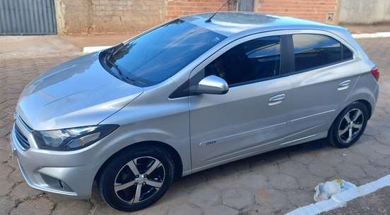 CHEVROLET-ONIX-2018