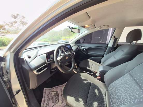 CHEVROLET-TRACKER-2020