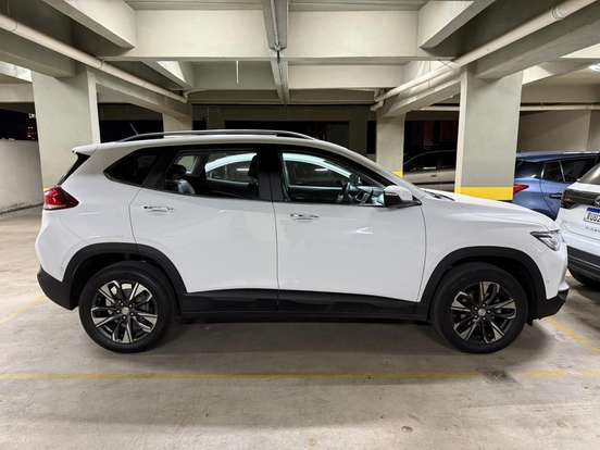 CHEVROLET-TRACKER-2022