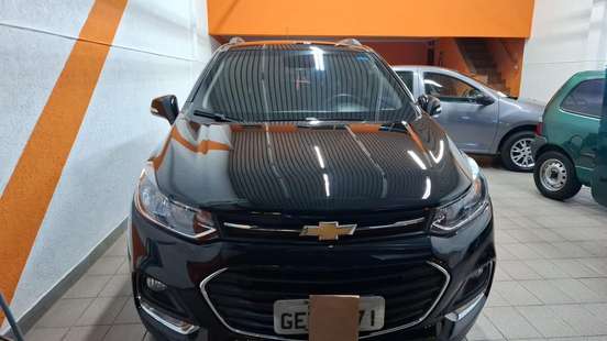 CHEVROLET-TRACKER-2017