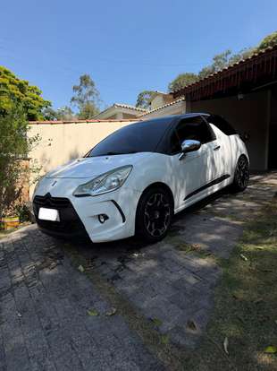 CITROËN-DS3-2012