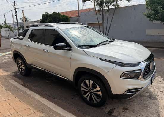 FIAT-TORO-2023