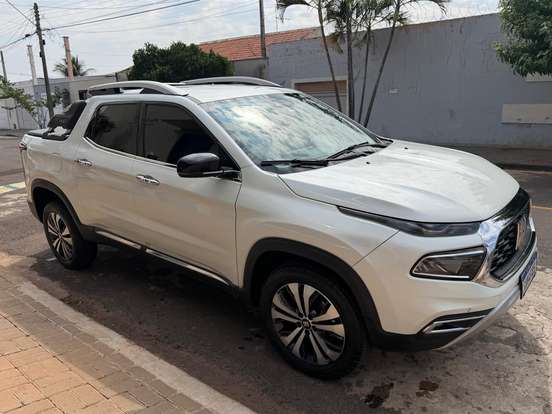 FIAT-TORO-1.3 TURBO 270 FLEX VOLCANO AT6 FIAT-TORO-2023