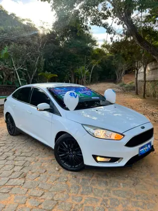 FORD FOCUS 2.0 SE PLUS 16V FLEX 4P POWERSHIFT
