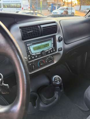 FORD-RANGER-2012