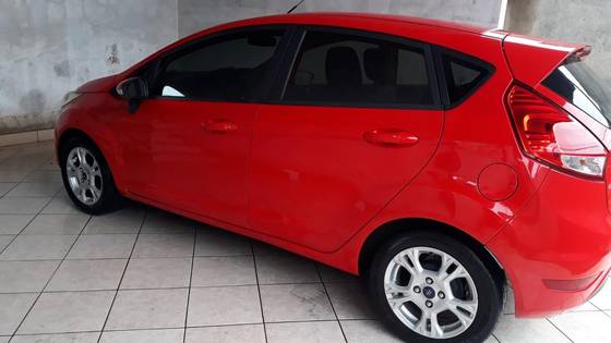 FORD FIESTA 1.6 SE HATCH 16V FLEX 4P POWERSHIFT