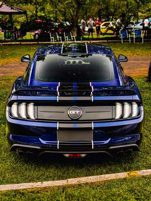 FORD-MUSTANG-2018